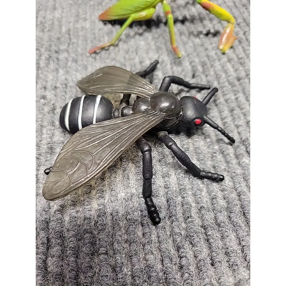 4‎ Pc Toy Insects